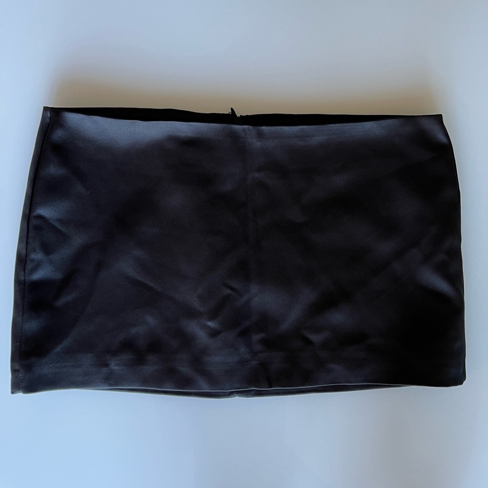 Leau clothing black mini skirt